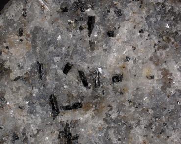 Pinakiolite
